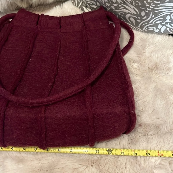 The Winding Road Burgundy Patchwork Ultra Thick Felt Zipper Tote Bag Pure - Picture 4 of 10